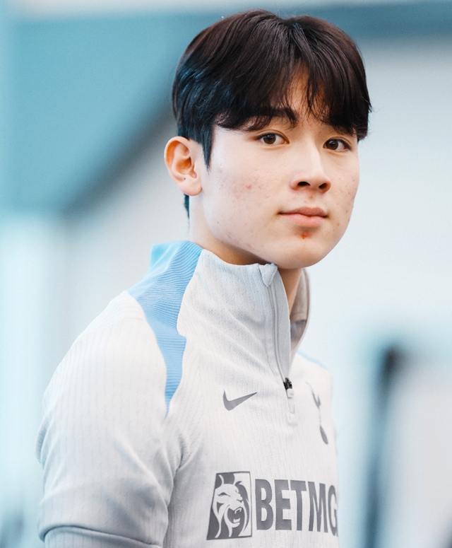 양민혁. /사진=토트넘 SNS
