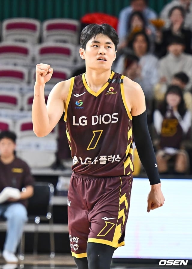 LG 유기상.