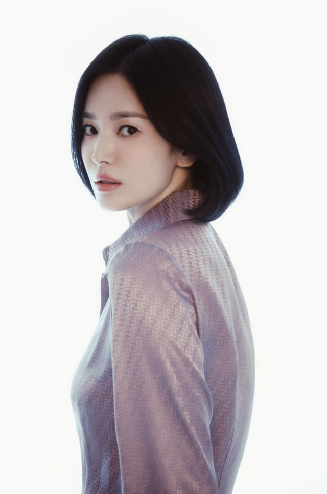 영화 '검은 수녀들'의 배우 송혜교가 21일 진행된 라운드 인터뷰를 위해 포즈를 취하고 있다. /사진제공=UAA 2025.01.21 /사진=이동훈 photoguy@