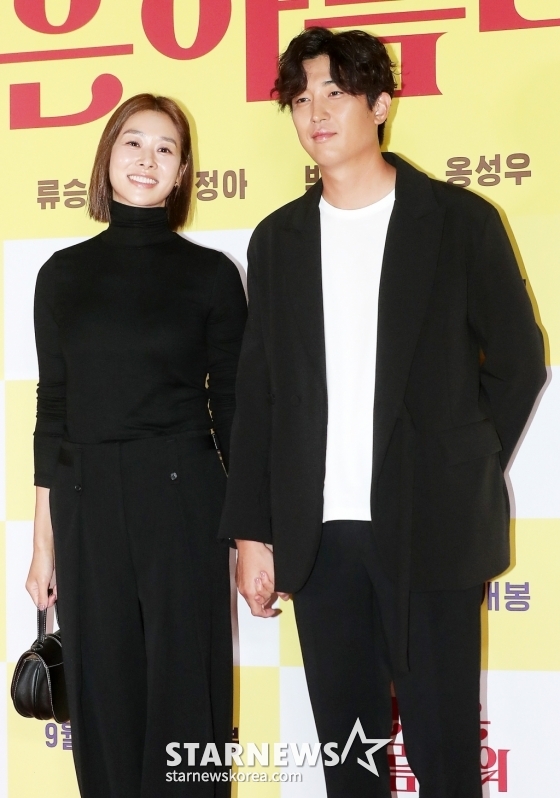 배우 장신영(왼쪽), 강경준 부부 /사진=스타뉴스