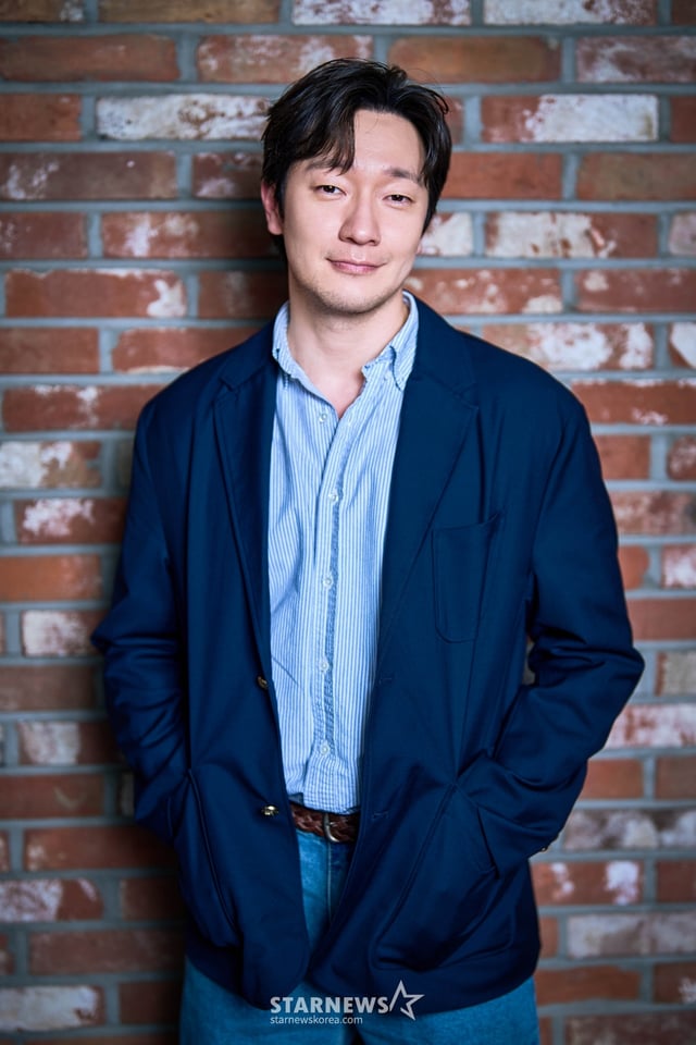영화 '댓글부대'(감독 안국진)의 주연배우 손석구가 22일 진행된 인터뷰를 위해 포즈를 취하고 있다. /사진제공=에이스메이커무비웍스 2024.03.22 /사진=이동훈