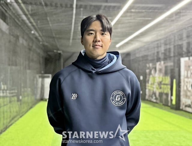 롯데 손성빈이 스타뉴스와 인터뷰를 하고 있다. /사진=양정웅 기자