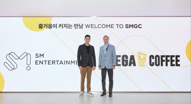 SM 탁영준 공동대표, 메가MGC커피 김대영 회장(왼쪽부터)
