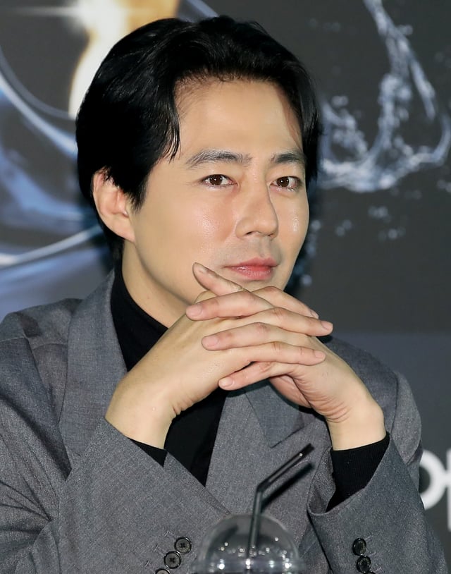 (서울=뉴스1) 권현진 기자 = 배우 조인성이 6일 서울 영등포구 여의도 CGV에서 열린 제45회 청룡영화상 핸드프린팅 행사에 참석해 객석을 바라보고 있다. 2024.11.6/뉴스1 Copyright (C) 뉴스1. All rights reserved. 무단 전재 및 재배포, AI학습 이용 금지. /사진=(서울=뉴스1) 권현진 기자