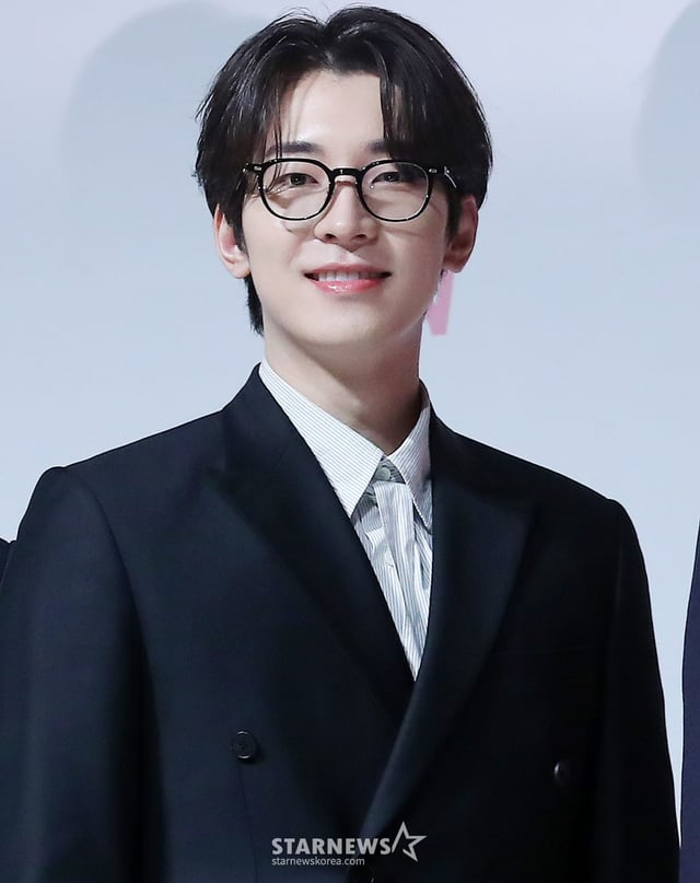 그룹 세븐틴이 원우가 3일 오후 서울 강남구 논현동 엘리에나호텔에서 진행된 tvN 예능 '나나투어 with 세븐틴' 제작발표회에 참석해 포즈를 취하고 있다. '나나투어 with 세븐틴'은, 가이드로 재취업한 여행 예능 20년 차 베테랑 'NA이드'(나영석 PD)와 함께 여름의 이탈리아로 떠난 데뷔 9년 차 세븐틴의 진한 '우정 여행기'를 담은 버라이어티 예능 프로그램이다. 오는 5일 첫 방송. 2024.01.03 /사진=김창현