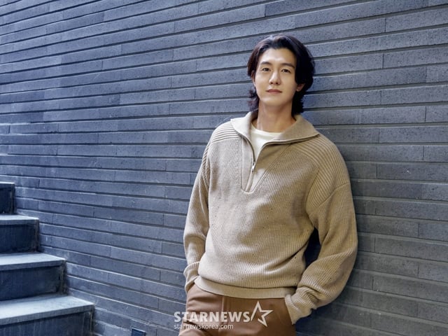 MBC '밤에 피는 꽃'의 배우 이기우가 29일 진행된 라운드 인터뷰를 위해 포즈를 취하고 있다. /사진제공=스튜디오더무로 2024.02.29 /사진=이동훈