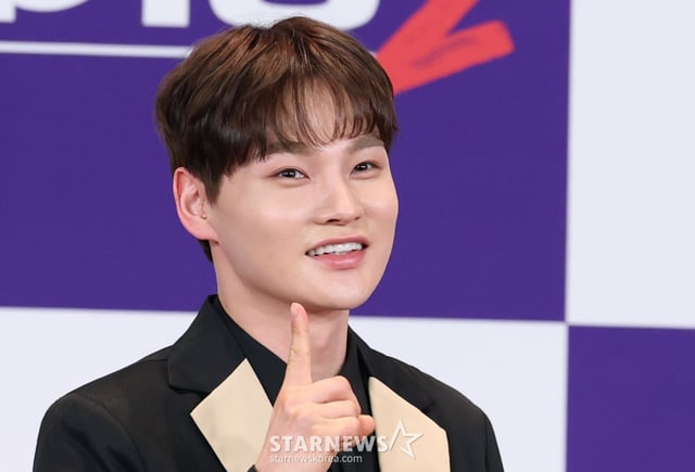 (서울=뉴스1) 권현진 기자 = 가수 박서진이 12일 서울 마포구 누리꿈스퀘어 비즈니스타워에서 열린 MBN ‘현역가왕2’ TOP7 종영 기자 간담회에서 포즈를 취하고 있다. 2025.3.12/뉴스1  Copyright © 뉴스1. All rights reserved. 무단 전재 및 재배포,  AI학습 이용 금지. /사진=(서울=뉴스1) 권현진 기자