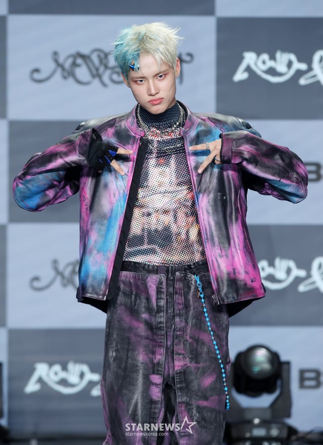 그룹 뉴비트 전여여정이 24일 오후 서울 강남구 일지아트홀에서 열린 정규 1집 'RAW AND RAD' 발매 기념 데뷔 쇼케이스에서 포즈를 취하고 있다. /2025.03.24 /사진=김휘선 hwijpg@