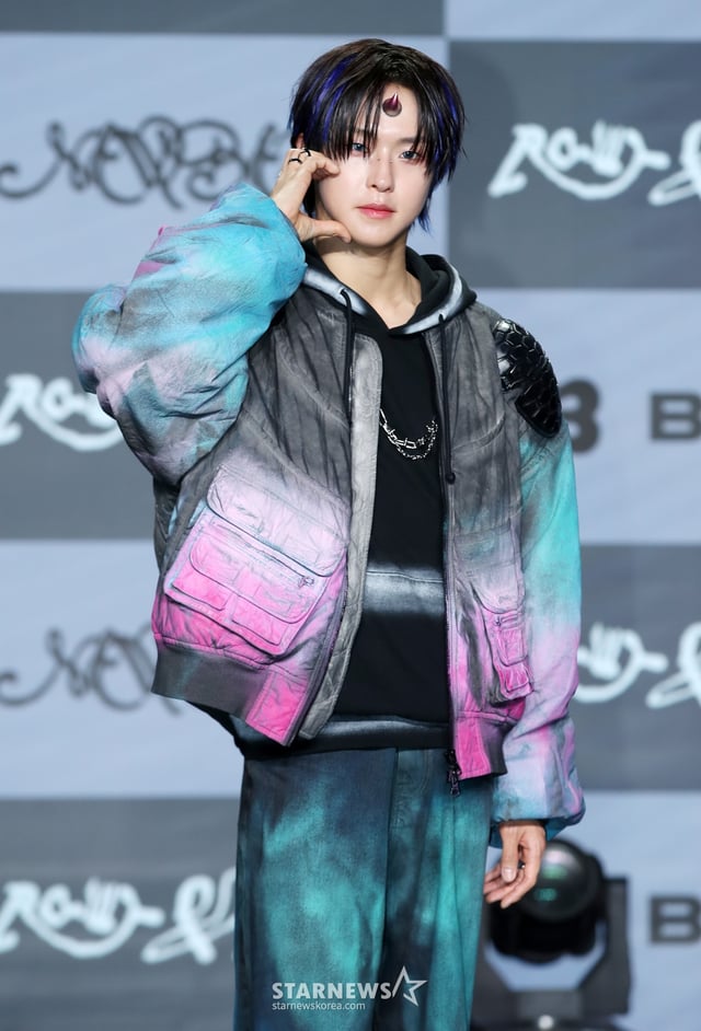 그룹 뉴비트 박민석이 24일 오후 서울 강남구 일지아트홀에서 열린 정규 1집 'RAW AND RAD' 발매 기념 데뷔 쇼케이스에서 포즈를 취하고 있다. /2025.03.24 /사진=김휘선 hwijpg@