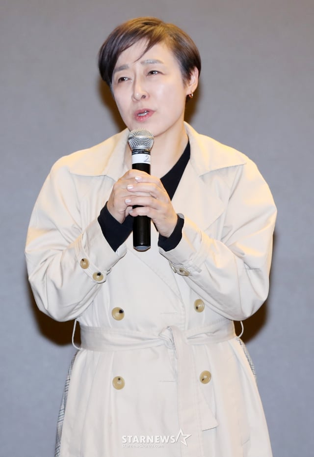 서혜진 크레아 스튜디오 대표가 25일 서울 마포구 스탠포드호텔에서 MBN 오디션 '언더피프틴' 긴급 제작보고회에서 발언하고 있다. 만 15세 이하만 참여하는 '언더피프틴'은 짙은 화장과 다소 노출이 있는 의상을 입은 참가자 사진들이 문제가 돼 미성년자 성상품화 논란에 휘말렸다. '언더피프틴' 제작진은 첫 방송이 공개되지 않은 시점에서 긴급 제작보고회를 열었지만 논란의 소지를 잠식시킬 수 있을지 미지수이다. /2025.03.25 /사진=김휘선 hwijpg@