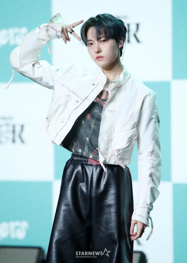 그룹 싸이커스 정훈이 3일 오후 서울 강남구 청담동 일지아트홀에서 열린 다섯 번째 미니 앨범 ‘하우스 오브 트리키 : 스퍼(HOUSE OF TRICKY : SPUR)’ 발매 기념 쇼케이스에서 포즈를 취하고 있다. /2025.04.03 /사진=김휘선 hwijpg@