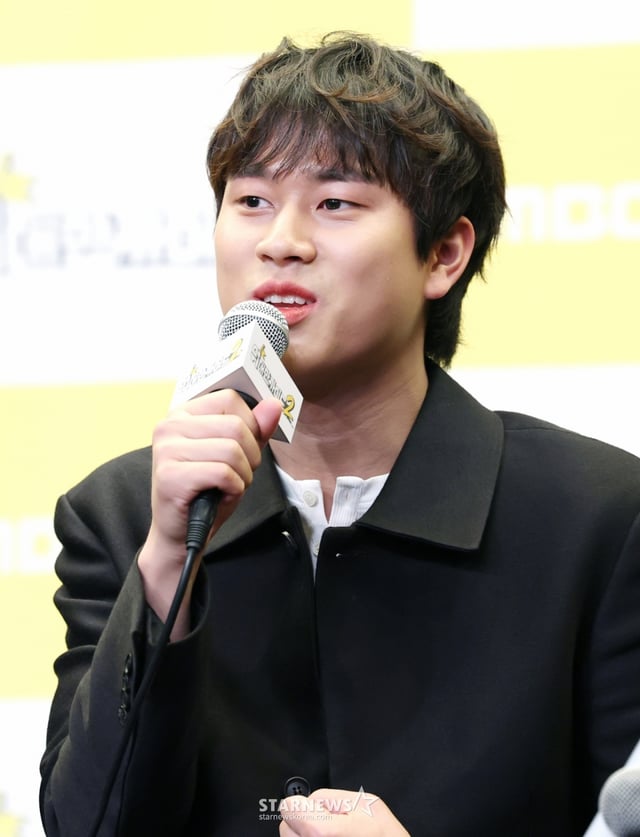 (서울=뉴스1) 권현진 기자 = 가수 이무진이 8일 오후 서울 마포구 상암동 스탠포드호텔에서 열린 MBC every1 '위대한 가이드2' 제작발표회에 참석해 인사말을 하고 있다. '위대한 가이드2'는 한국 거주 N년차 대한외국인이 가이드가 되어 모국을 방문하는 여행자들에게 현지인만이 아는 스팟들을 알려주는 여행 리얼리티 프로그램이다. 2025.4.8/뉴스1 Copyright © 뉴스1. All rights reserved. 무단 전재 및 재배포, AI학습 이용 금지. /사진=(서울=뉴스1) 권현진 기자