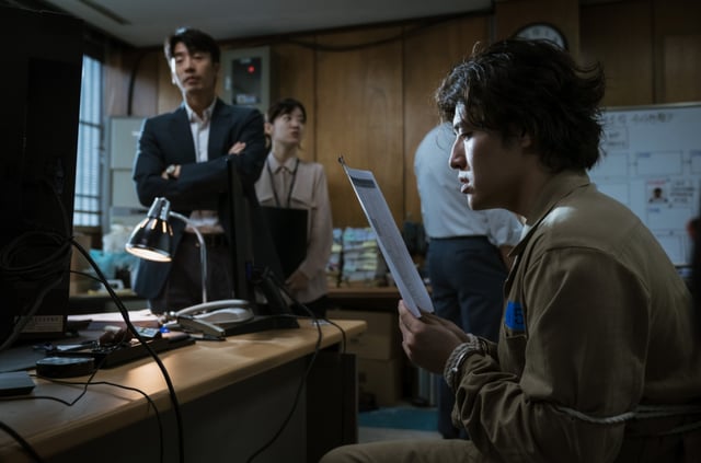 야당 / 사진=플러스엠 엔터테인먼트/㈜하이브미디어코프