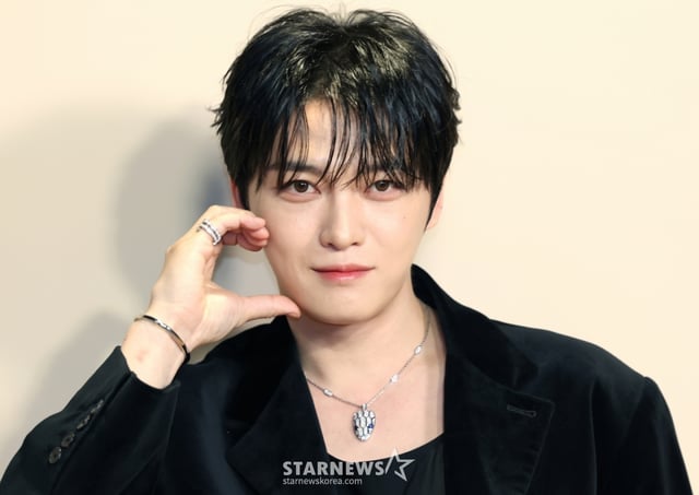 (서울=뉴스1) 권현진 기자 = 배우 겸 가수 김재중이 27일 서울 종로구 푸투라 서울에서 열린 한 주얼리 브랜드 포토콜에 참석해 포즈를 취하고 있다. 2025.3.27/뉴스1  Copyright © 뉴스1. All rights reserved. 무단 전재 및 재배포,  AI학습 이용 금지. /사진=(서울=뉴스1) 권현진 기자