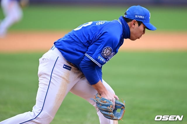 김영웅의 수비 모습.