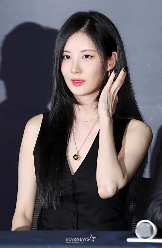 배우 서현이 21일 서울 송파구 롯데시네마 월드타워에서 진행된 영화 '거룩한 밤: 데몬 헌터스(감독 임대희)' 언론시사회에서 질의응답을 하고 있다. /사진=김휘선 hwijpg@