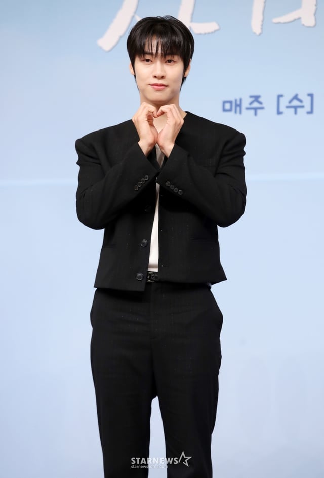 배우 이승협이 28일 서울 양천구 목동 SBS에서 진행된 드라마 '사계의 봄' 제작발표회에 참석해 포즈를 취하고 있다. /2025.04.28 /사진=김휘선 hwijpg@