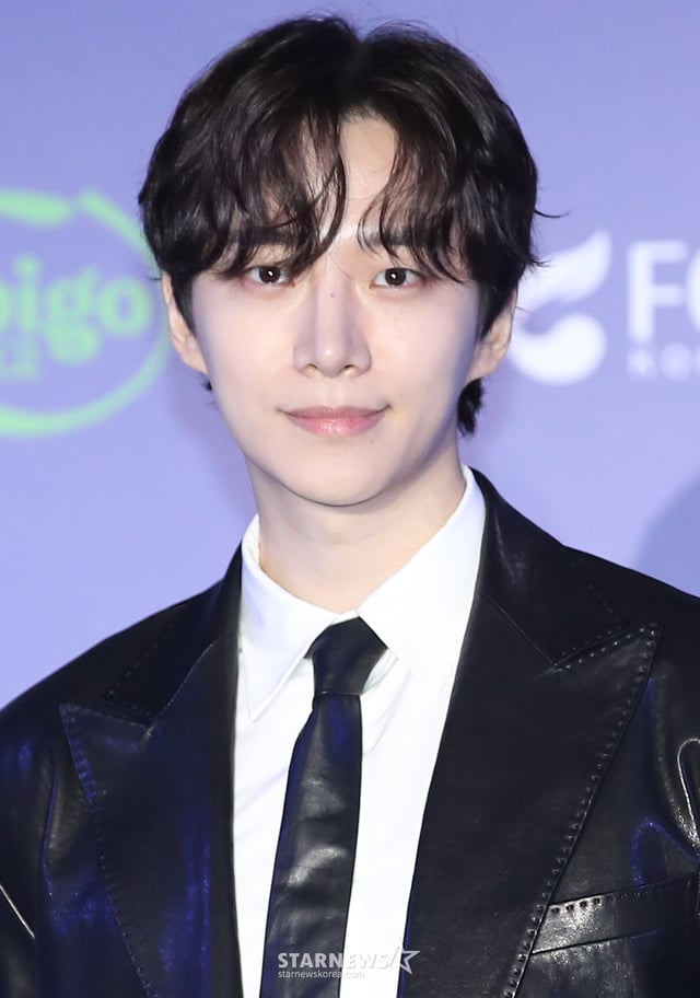 (오사카(일본)=뉴스1) 권현진 기자 = 배우 이준호가 23일 일본 오사카 쿄세라 돔에서 열린 '2024 마마 어워즈'(MAMA AWARDS) 레드카펫 행사에 참석해 포즈를 취하고 있다. 2024.11.23/뉴스1 Copyright © 뉴스1. All rights reserved. 무단 전재 및 재배포, AI학습 이용 금지. /사진=(오사카(일본)=뉴스1) 권현진 기자