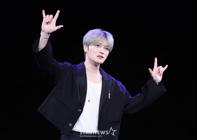 (서울=뉴스1) 박지혜 기자 = 김재중이 19일 오후 서울 상암동 MBC 골든마우스홀에서 열린 EP '뷰티 인 카오스'(Beauty in Chaos) 발매 기념 기자간담회에서 포즈를 취하고 있다. 2025.5.19/뉴스1 Copyright © 뉴스1. All rights reserved. 무단 전재 및 재배포, AI학습 이용 금지. /사진=(서울=뉴스1) 박지혜 기자
