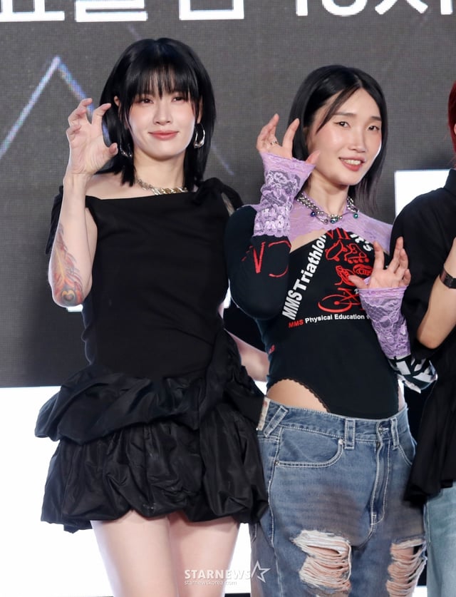 댄서 모니카, 립제이가 27일 오전 서울 강남구 에스제이쿤스트할레에서 진행된 Mnet '월드 오브 스트릿 우먼 파이터' 제작발표회에 참석해 포즈를 취하고 있다. /2025.05.27 /사진=김휘선 hwijpg@
