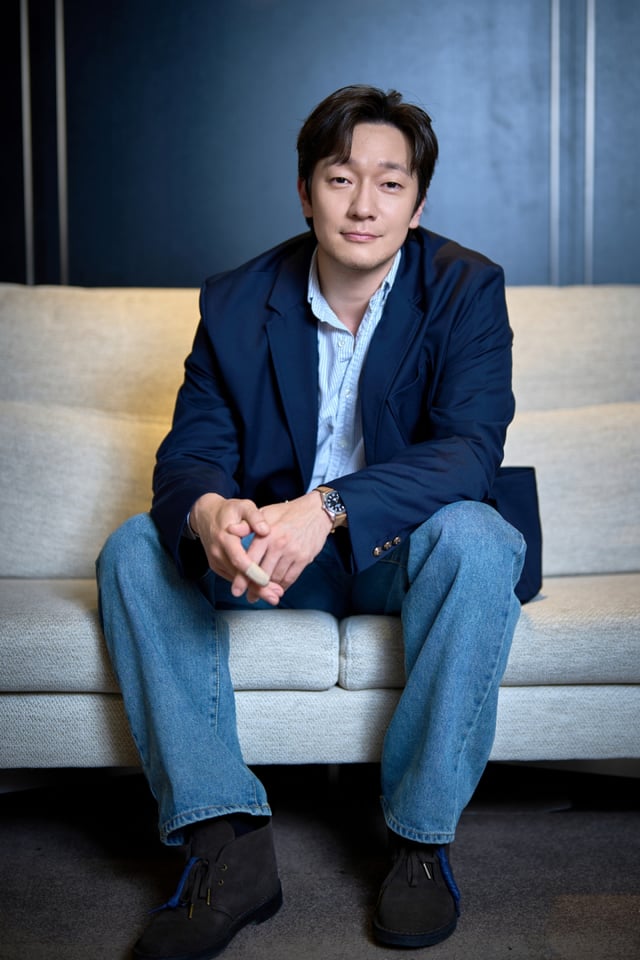 디즈니플러스 드라마 '나인퍼즐'의 배우 손석구가 5일 진행된 라운드 인터뷰를 위해 포즈를 취하고 있다. /사진제공=스태넘 2025.06.05 /사진=김휘선 hwijpg@