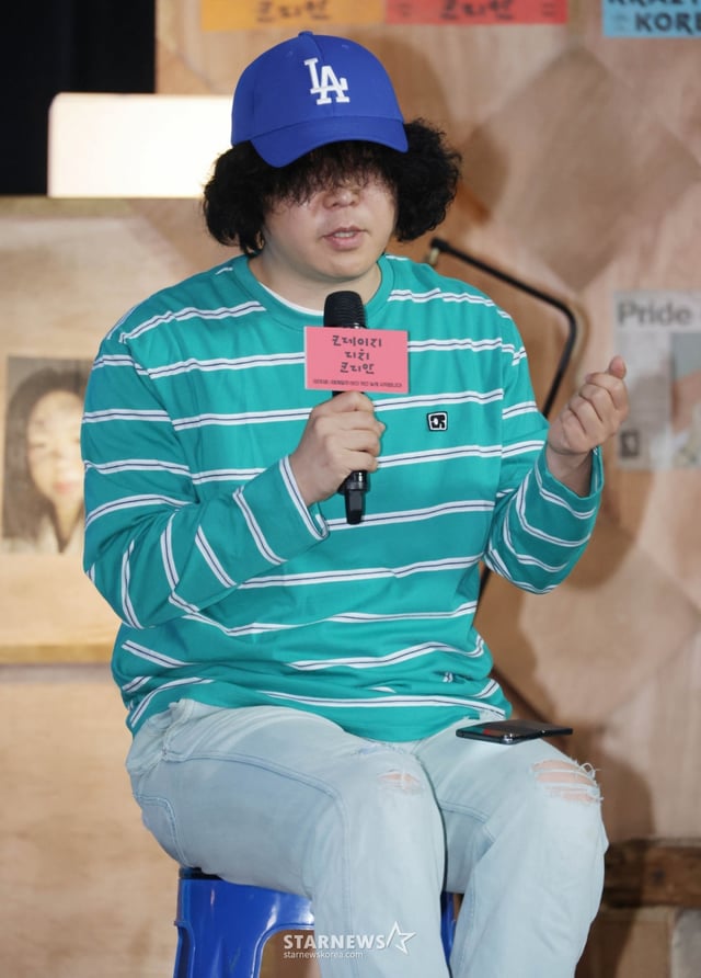 이창수 PD가 10일 오전 서울 여의도 KBS 별관에서 진행된 KBS 2TV 예능 '크레이지 리치 코리안' 제작발표회에서 질문에 답하고 있다.  다양한 분야에서 본업에 미쳐 성공을 이룬 K-피플들을 직접 찾아가 그들의 삶과 철학과 열정을 조명하는 휴먼 리얼리티 예능 '크레이지 리치 코리안'은 오는 15일 첫 방송된다. /2025.06.10 /사진=이동훈 photoguy@