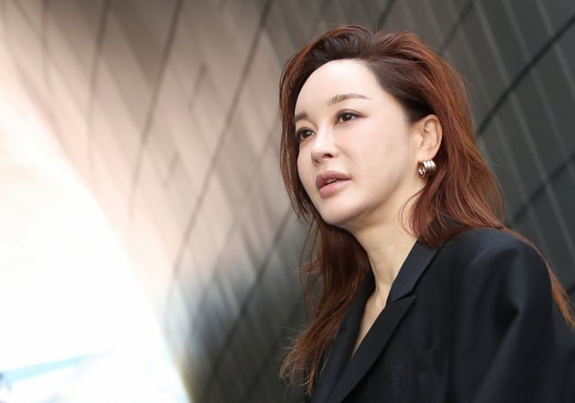 (서울=뉴스1) 권현진 기자 = 배우 김혜은이 3일 서울 동대문디자인플라자(DDP)에서 열린 '서울 패션위크(SEOUL FASHION WEEK) 2025 S/S' YOUSER 컬렉션에 참석하고 있다. 2024.9.3/뉴스1 Copyright © 뉴스1. All rights reserved. 무단 전재 및 재배포, AI학습 이용 금지. /사진=(서울=뉴스1) 권현진 기자