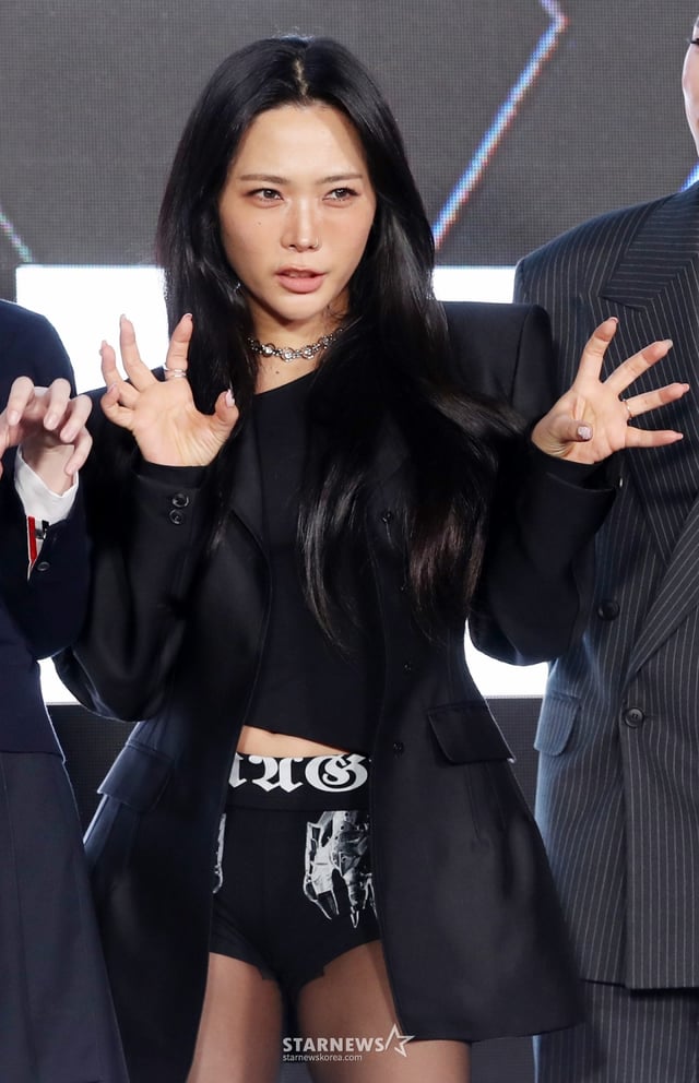댄서 허니제이가 27일 오전 서울 강남구 에스제이쿤스트할레에서 진행된 Mnet '월드 오브 스트릿 우먼 파이터' 제작발표회에 참석해 포즈를 취하고 있다. /2025.05.27 /사진=김휘선 hwijpg@