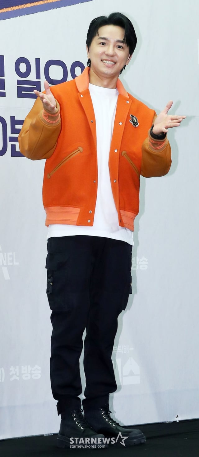조정식 영어 강사가 2일 오전 서울 마포구 상암동 스탠포드 서울에서 진행된 채널A 예능 '성적을 부탁해 : 티처스' 제작발표회에 참석해 포즈를 취하고 있다. '성적을 부탁해 : 티처스'는 공부와 성적이 고민인 중•고등학생에게 대한민국 최고의 강사진이 직접 코칭해 성적을 올려주는 에듀 솔루션 버라이어티 프로그램이다. 오는 5일 첫 방송. 2023.11.02 /사진=김창현