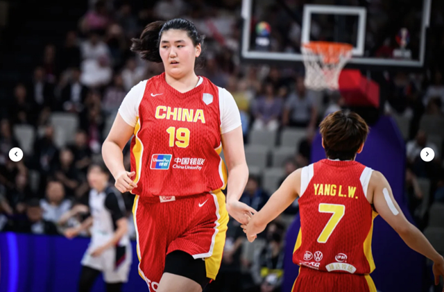 장쯔위(왼쪽). /사진=FIBA 캡처