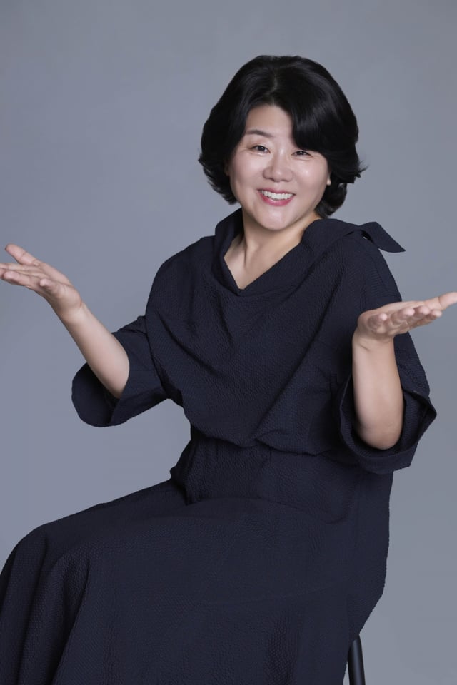 영화 '좀비딸'(감독 필감성)의 배우 이정은이 24일 진행된 라운드 인터뷰를 위해 포즈를 취하고 있다. /사진제공=NEW 2025.07.24 /사진=이동훈 photoguy@