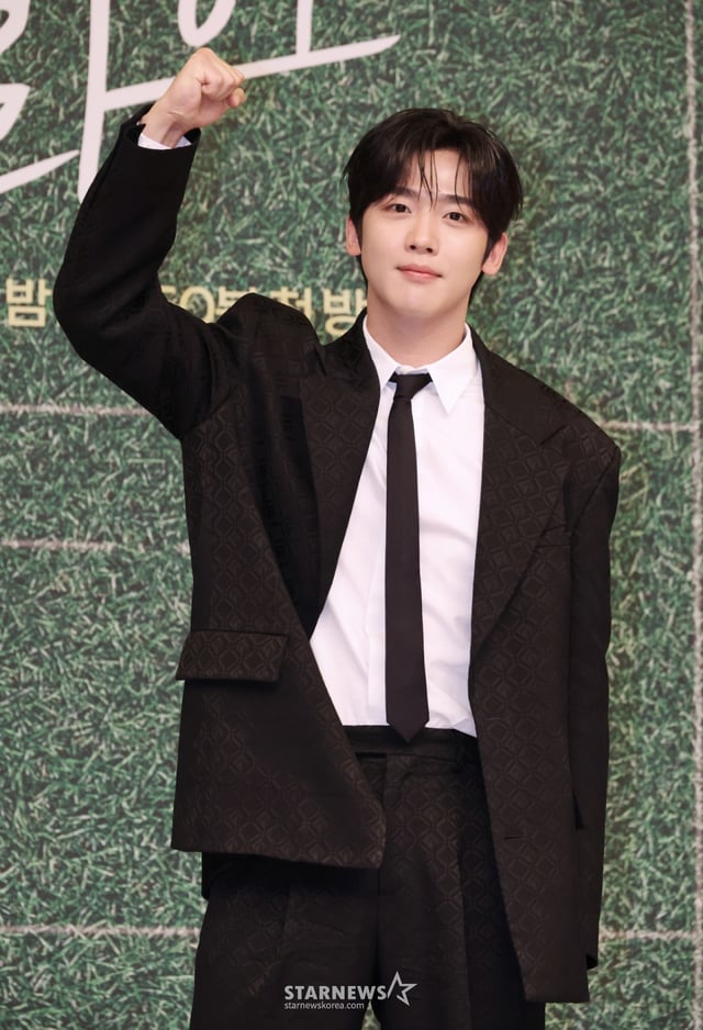 배우 김요한이 25일 오후 서울 양천구 SBS 사옥에서 진행된 금토드라마 '트라이: 우리는 기적이 된다' 제작발표회에 참석해 포즈를 취하고 있다. 예측불허 괴짜감독 주가람과 만년 꼴찌 한양체고 럭비부가 전국체전 우승을 향해 질주하는 코믹 성장 스포츠 드라마 '트라이: 우리는 기적이 된다'는 오늘(25일) 첫 방송된다. /2025.07.25 /사진=이동훈 photoguy@