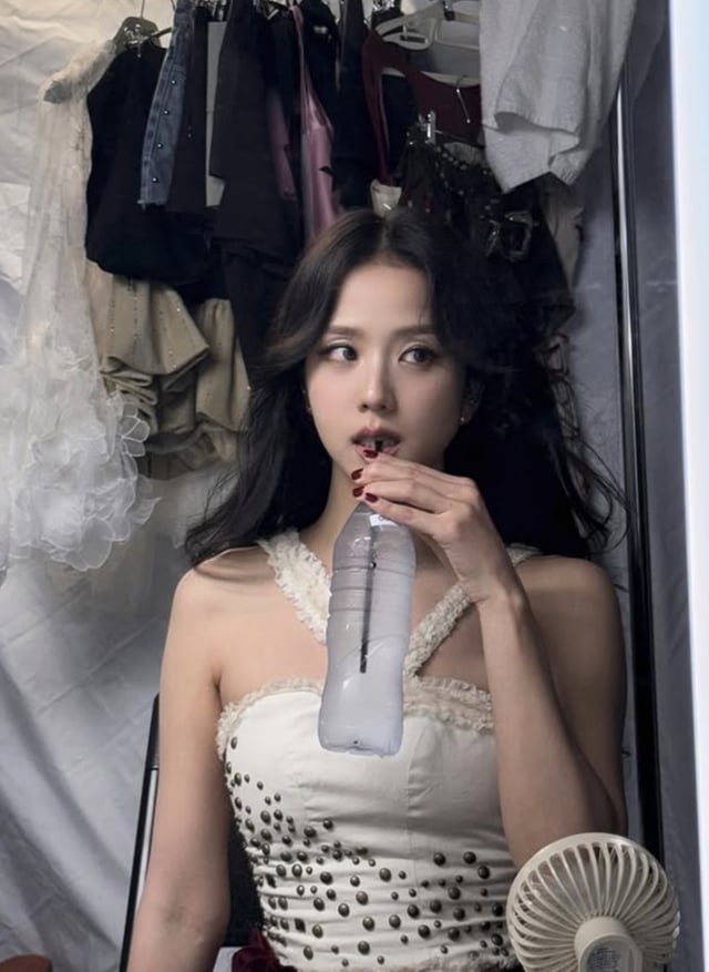 /사진=지수SNS