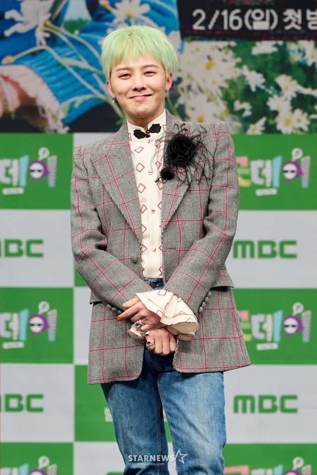 가수 지드래곤이 13일 오후 온라인으로 진행된 MBC 예능 '굿데이' 제작발표회에 참석해 포즈를 취하고 있다.  '굿데이'는 지드래곤이 직접 프로듀싱에 나서며 다양한 분야의 인물들과 함께 올해의 노래를 완성하는 음악 프로젝트 리얼리티 예능이다. 오는 16일 첫 방송. / 사진제공=MBC /사진=김창현 chmt@