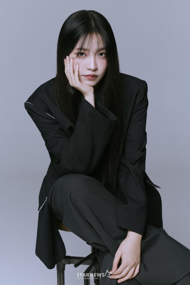 드라마 '청담국제고등학교 2'의 배우 김예림이 지난 5일 진행된 라운드 인터뷰를 위해 포즈를 취하고 있다. /사진제공=블리츠웨이엔터테인먼트 2025.08.06 /사진=김휘선 hwijpg@