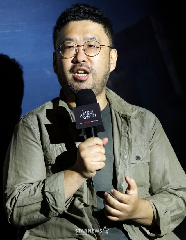 조성현 PD가 13일 서울 용산구 CGV용산에서 진행된 넷플릭스 다큐 '나는 생존자다' 제작발표회에 참석해 질의응답을 하고 있다. '나는 생존자다'는 2023년 넷플릭스 다큐멘터리 시리즈 '나는 신이다'의 후속작으로, 오는 15일 공개될 예정이다. 총 8개 에피소드로 구성된 이번 시리즈에서는 JMS와 부산 형제복지원, 지존파 사건, 삼풍백화점 붕괴 참사 등 4개 사건의 생존자 목소리가 담긴다. /2025.08.13 /사진=김휘선 hwijpg@
