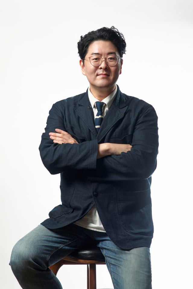 영화 '악마가 이사왔다'의 이상근 감독이 8일 진행된 라운드 인터뷰를 위해 포즈를 취하고 있다. /사진제공=CJENM 2025.08.08 /사진=이동훈 photoguy@