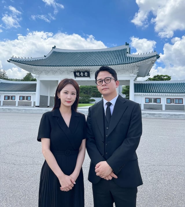 국립현충원을 찾은 김지민, 김준호 부부