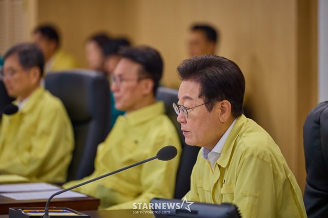 (서울=뉴스1) 허경 기자 = 이재명 대통령이 18일 서울 용산 대통령실 청사에서 열린 제1회 을지국무회의에서 발언하고 있다. (대통령실 제공. 재판매 및 DB 금지) 2025.8.18/뉴스1 Copyright © 뉴스1. All rights reserved. 무단 전재 및 재배포, AI학습 이용 금지. /사진=(서울=뉴스1) 허경 기자