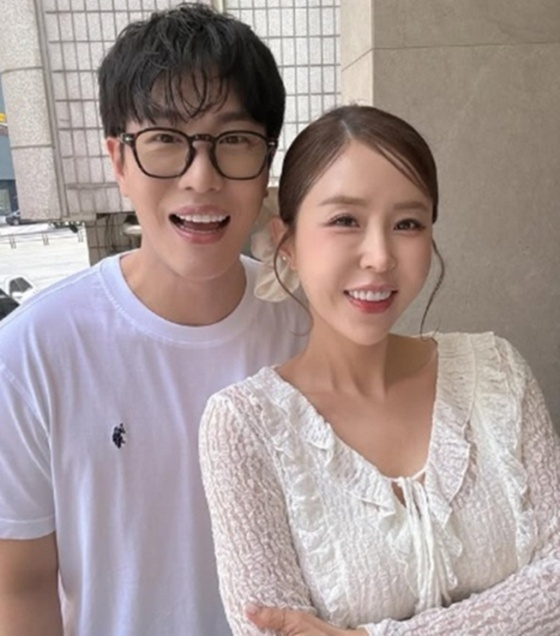 (왼쪽부터) 문원, 신지 /사진=신지 SNS