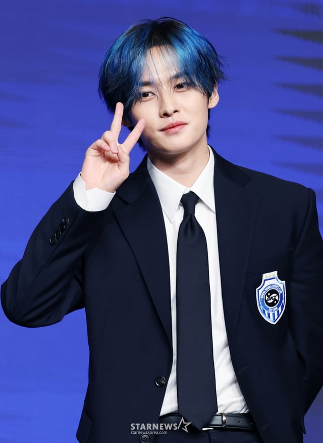 그룹 스트레이키즈(Stray Kids) 리노가 22일 오전 서울 여의도 콘래드호텔에서 진행된 네 번째 정규 앨범 'KARMA'(카르마) 발매기념 기자간담회에 참석해 포즈를 취하고 있다. 타이틀곡 'CEREMONY'(세리머니)는 강렬한 트랩 EDM과 베일리 펑크(Baile Funk) 리듬이 어우러진 곡으로 인내와 노력 끝에 이뤄낸 성공, 그 과정에서 마주한 수많은 역경을 극복해온 여정을 축하하는 메시지를 담았다. /2025.08.22 /사진=이동훈 photoguy@