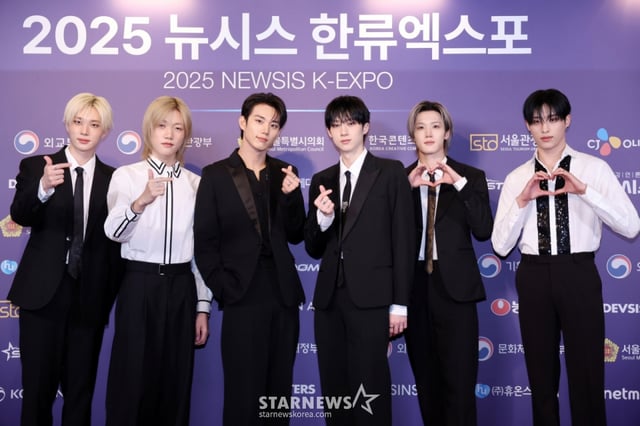 [서울=뉴시스] 조성우 기자 = 그룹 피원하모니가 28일 서울 중구 롯데호텔에서 열린 제7회 뉴시스 한류엑스포(2025 K-엑스포) 포토월 행사에서 포즈를 취하고 있다. 2025.08.28. xconfind@newsis.com /사진=조성우
