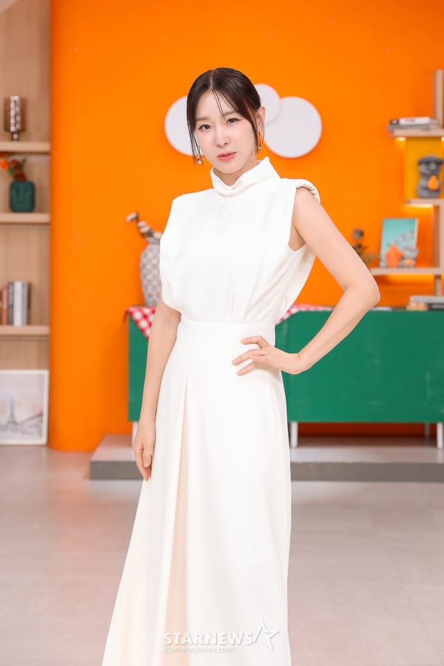 이지혜가 9일 오후 온라인으로 진행된 MBN 예능 프로그램 '돌싱글즈5' 제작발표회에 참석해 포즈를 취하고 있다. /사진제공=MBN 2024.05.09 /사진=이동훈