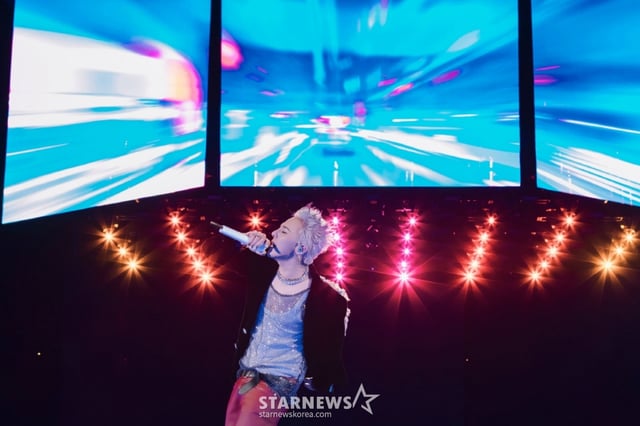 (서울=뉴스1) = 가수 지드래곤(GD)이 29일 경기도 고양시 고양종합운동장에서 열린 ‘지드래곤 2025 월드투어’ 콘서트에서 멋진 공연을 펼치고 있다. (갤럭시코퍼레이션 제공. 재판매 및 DB 금지) 2025.3.30/뉴스1  Copyright © 뉴스1. All rights reserved. 무단 전재 및 재배포,  AI학습 이용 금지. /사진=(서울=뉴스1)