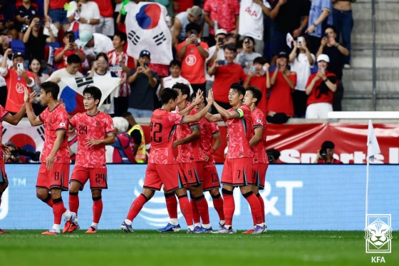 기뻐하는 한국 축구 대표팀 선수들. /사진=대한축구협회 제공