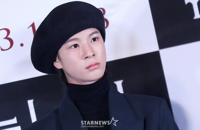 가수 겸 배우 정동원이 27일 오후 서울 용산구 아이파크몰 CGV에서 진행된 영화 '뉴 노멀' 언론시사회 및 기자간담회에 참석해 취재진을 바라보고 있다. '뉴 노멀'은 공포가 일상이 되어 버린 새로운 시대에 도착한 웰메이드 말세 스릴러다. 2023.10.27 /사진=김창현