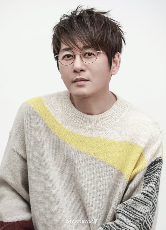 신승훈/사진제공=도로시컴퍼니