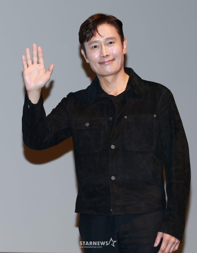 (부산=뉴스1) 권현진 기자 = 배우 이병헌이 19일 오후 부산 해운대구 동서대학교 소향씨어터 신한카드홀에서 열린 제30회 부산국제영화제(BIFF) 액터스 하우스 행사에 참석해 포즈를 취하고 있다. 2025.9.19/뉴스1  Copyright © 뉴스1. All rights reserved. 무단 전재 및 재배포,  AI학습 이용 금지. /사진=(부산=뉴스1) 권현진 기자