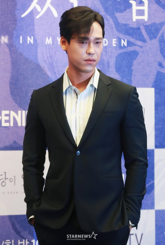 배우 최재림이 19일 오후 서울 마포구 상암동 스탠포드 호텔에서 진행된 지니 TV 오리지널 시리즈 '마당이 있는 집' 제작발표회에 참석해 포즈를 취하고 있다. /2023.06.19