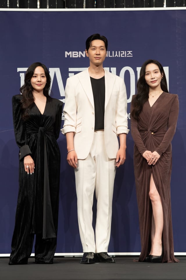 (왼쪽부터)배우 유진, 지현우, 이민영 /사진제공=MBN